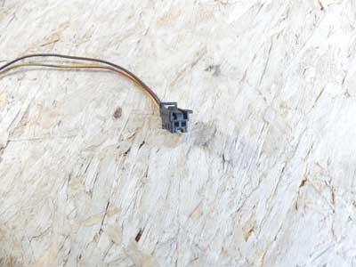 Mercedes Black 2 Pin 2 Wire Connector 05354566282